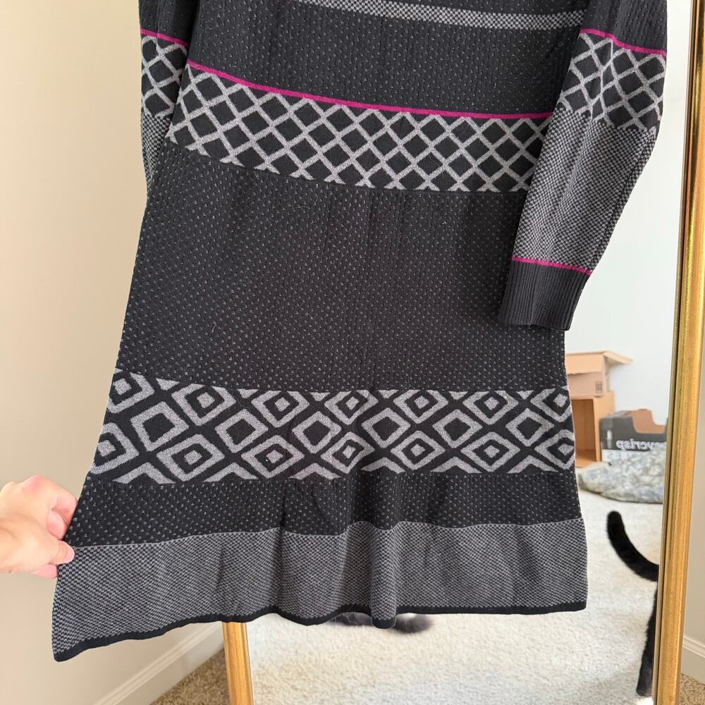 Krimson Klover Long Sleeve Geometric Sweater Dress - Picture 5 of 9